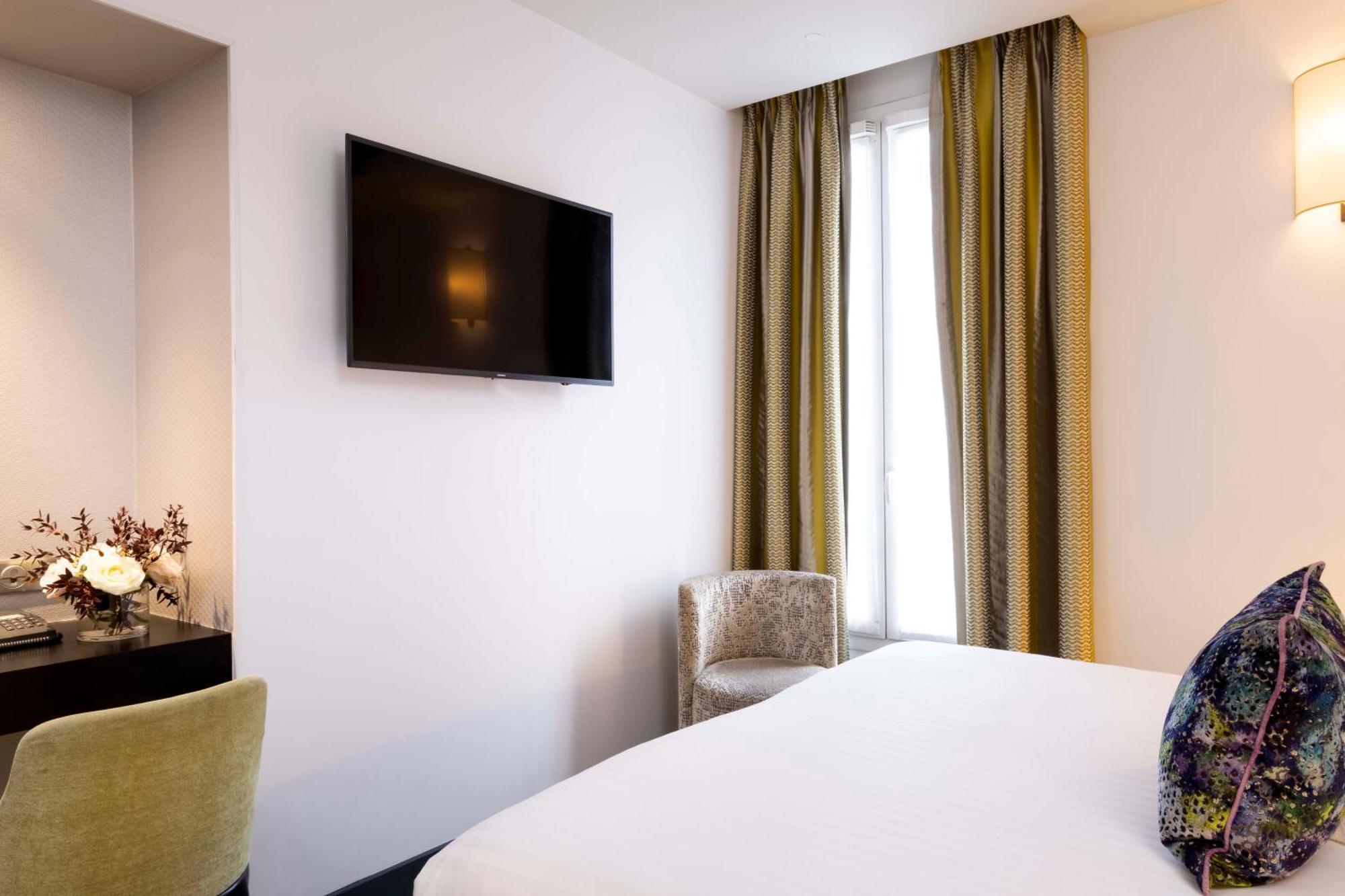 Gustave 4* Paris